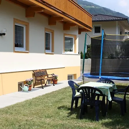 Pension Ferdinand ゲストハウス ツェル・アム・ツィラー